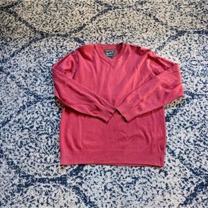 Men's Woolwich sweater medium coral colored comfortable spring